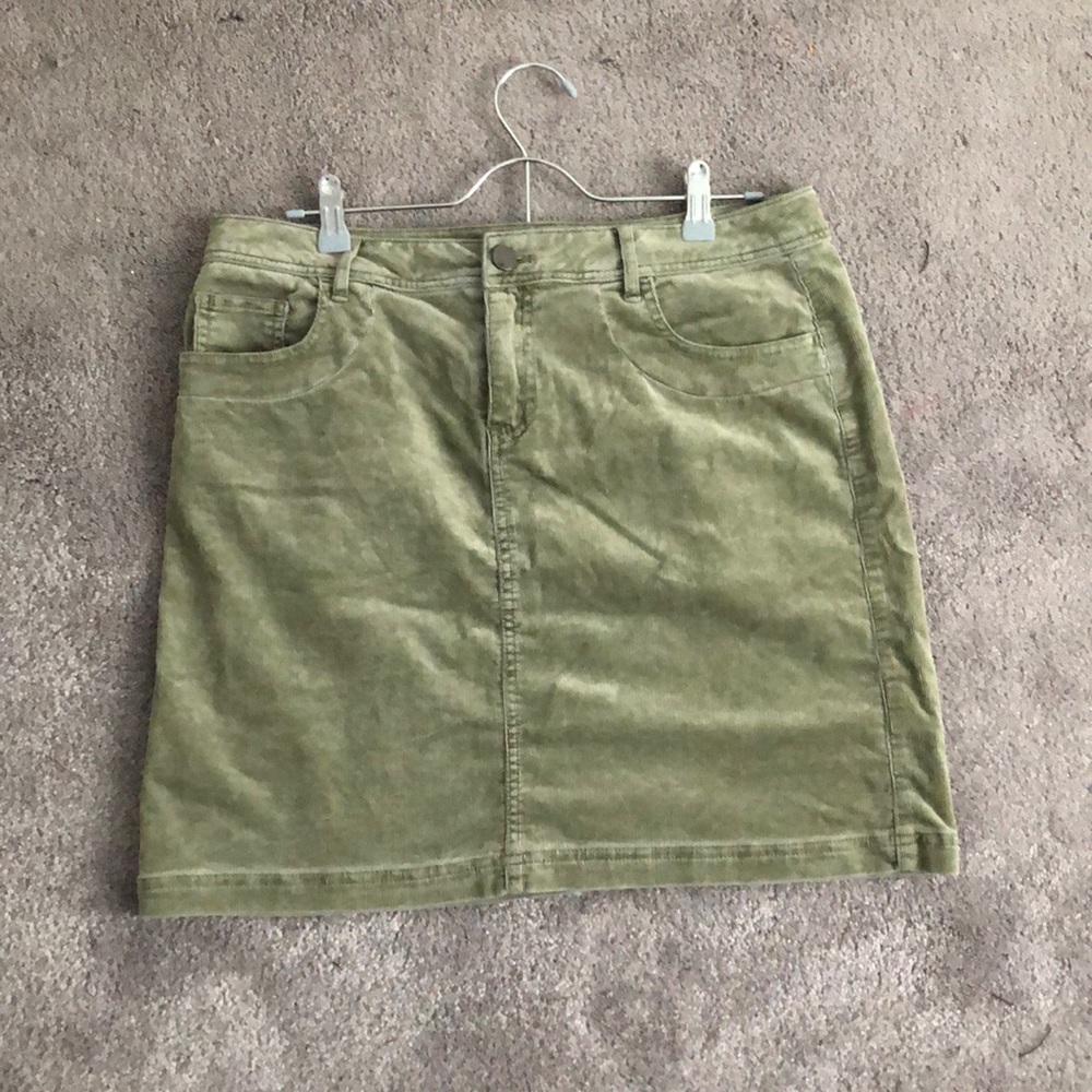 Corduroy skirt